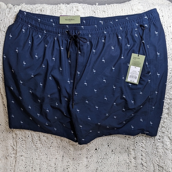 NWT Goodfellow & Co XL Swim Trunks 7 inch Inseam, Navy with White Flamingos - Picture 1 of 8